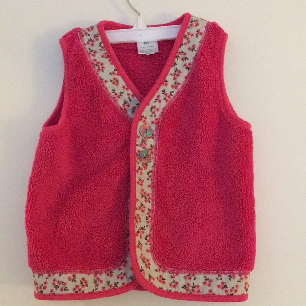Warm fleece vest with floral print